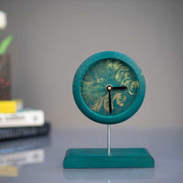 TIME ORB - A Unique Desk Clock That Transcends The Ordinary