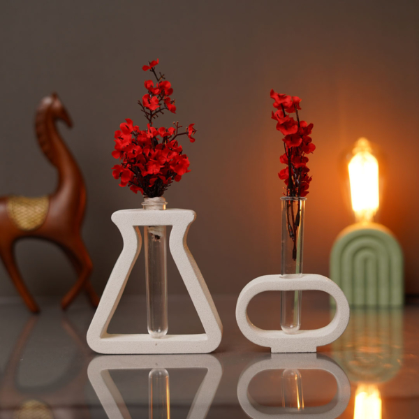 Crystal Aura I A Set Of Two Vase-Shaped Test Tube Planters
